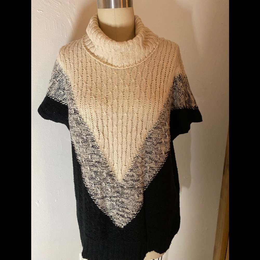Anthropologie tri colour poncho sweater